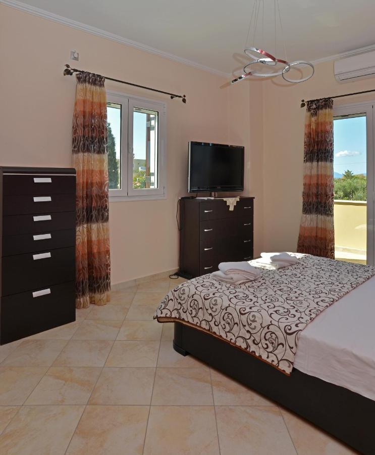 Villa Konstantinos 6 Bedrooms Aegina Kültér fotó