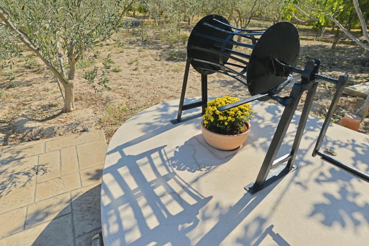 Villa Konstantinos 6 Bedrooms Aegina Kültér fotó